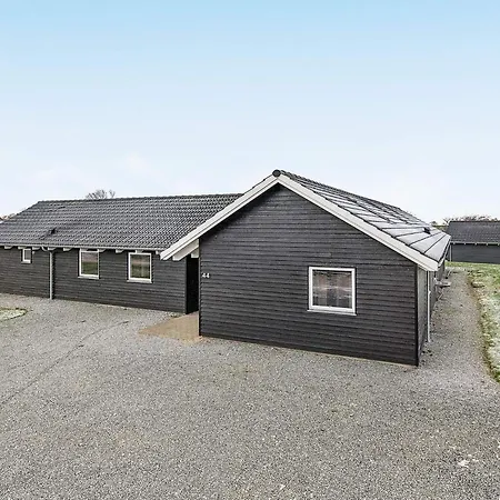 Luxury Pool Retreat In Kegnaes Høruphav