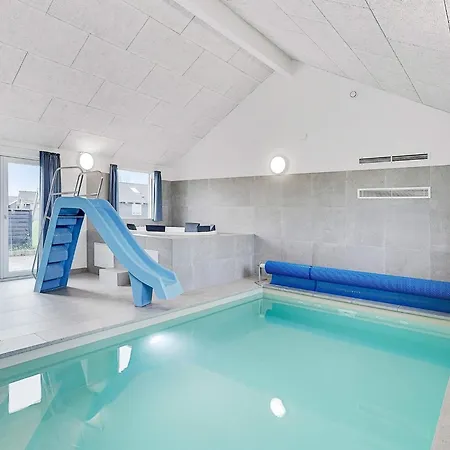 Luxury Pool Retreat In Kegnaes Hébergement de vacances Høruphav