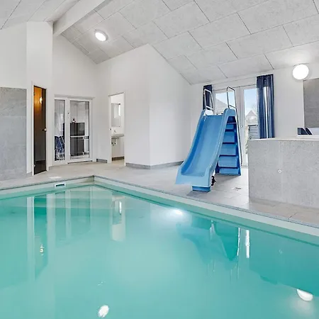 Luxury Pool Retreat In Kegnaes Vakantiehuis *